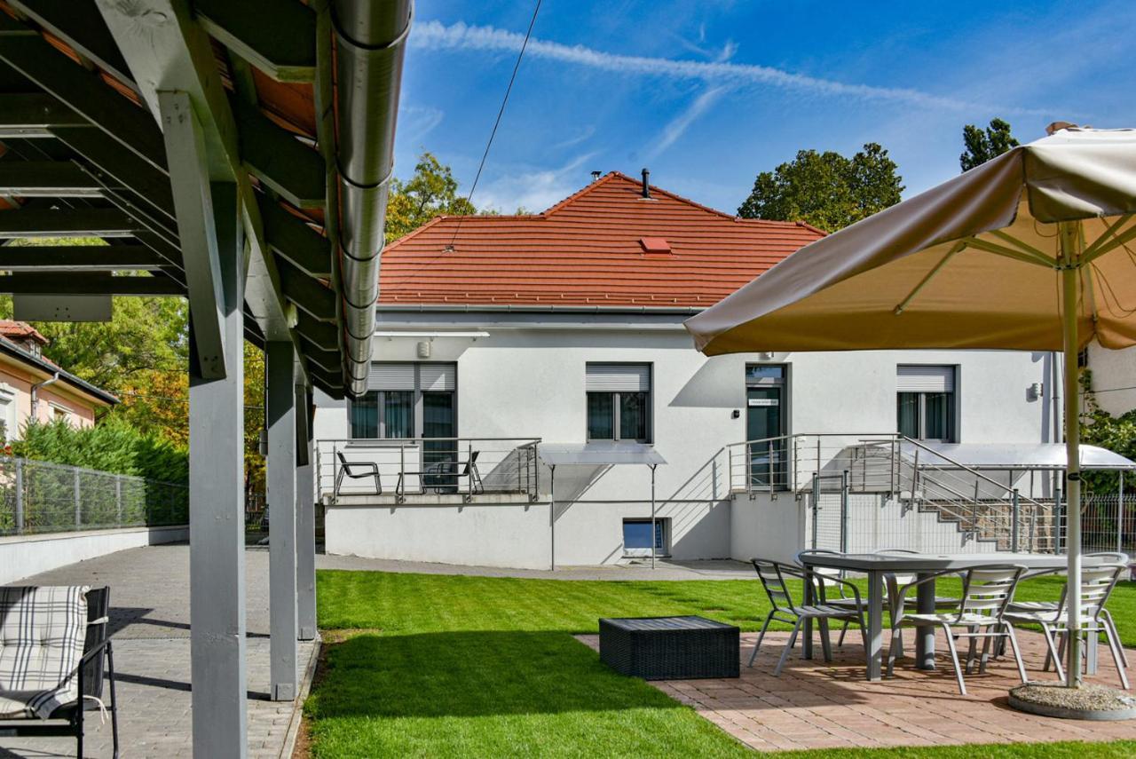 Villa Garden Eger Exterior photo